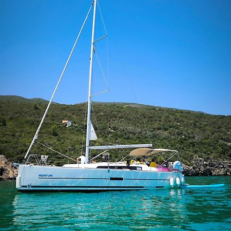 Troia - Veleiro Em Marina Otel Dış mekan fotoğraf